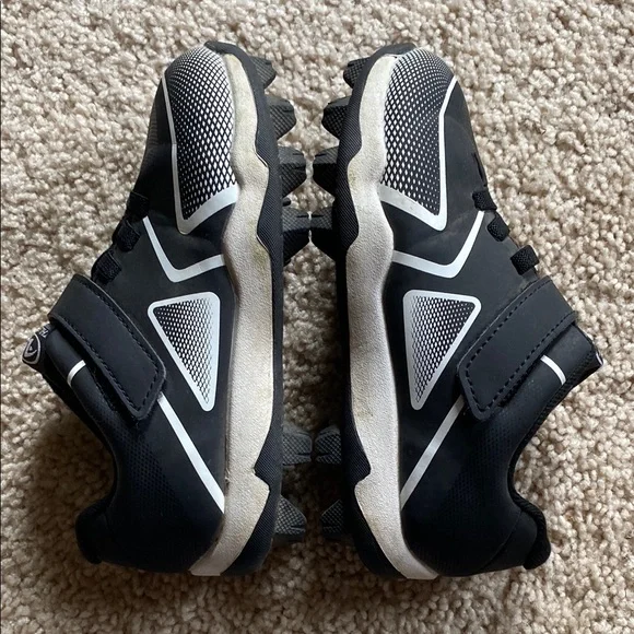 Kids Baseball Cleats - Picture 4 of 6